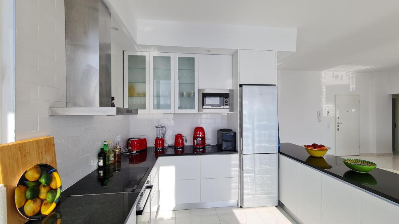 Апартаменты Rocknest Sea View Penthouse Саранда Экстерьер фото