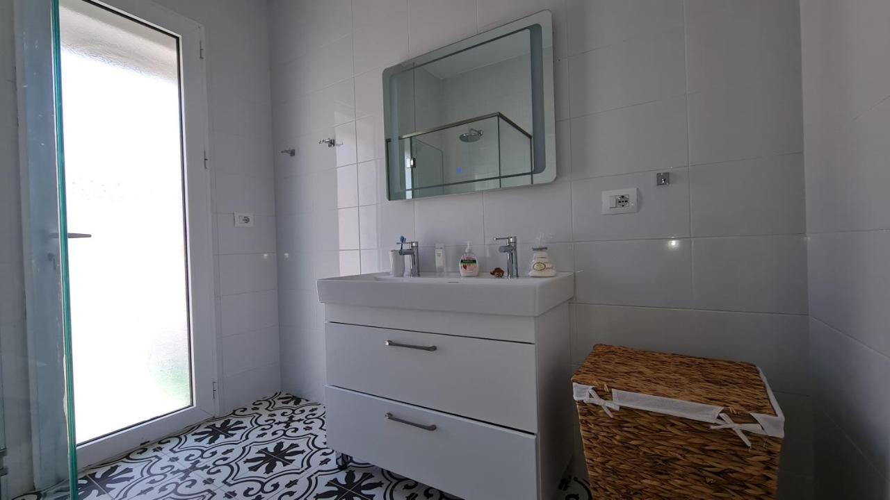Апартаменты Rocknest Sea View Penthouse Саранда Экстерьер фото