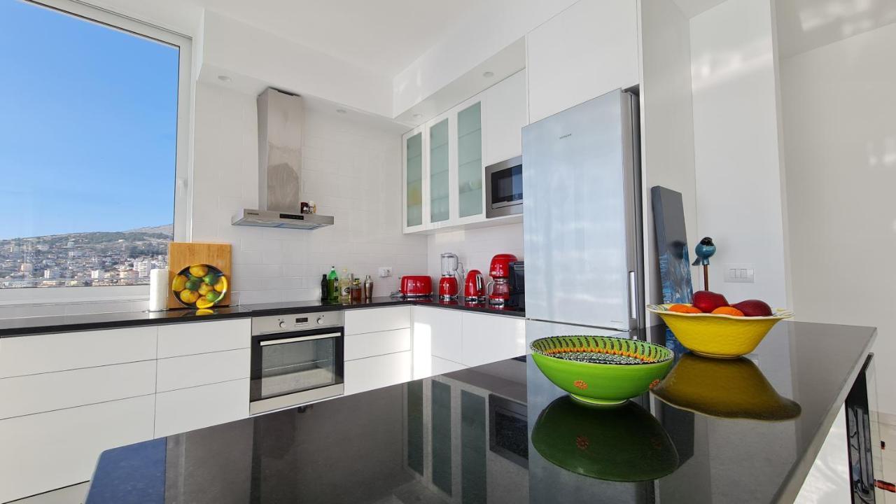 Апартаменты Rocknest Sea View Penthouse Саранда Экстерьер фото