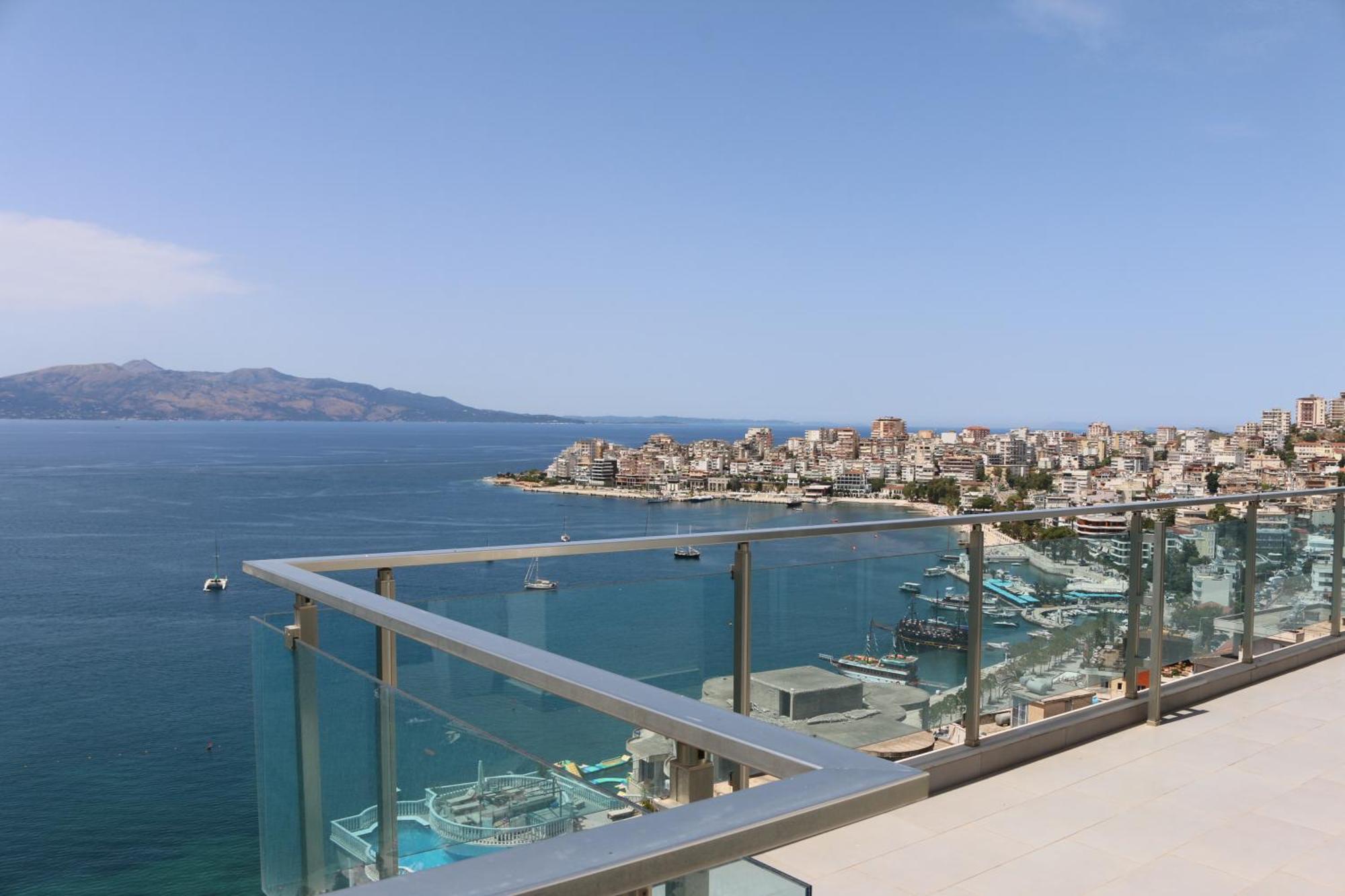 Апартаменты Rocknest Sea View Penthouse Саранда Экстерьер фото